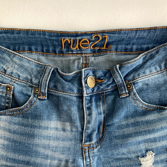 Rue21 | Women’s Distressed Jean Shorts - Picture 4 of 5